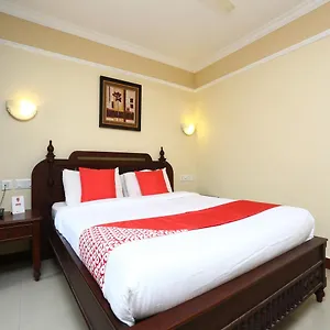 Oyo 2240 Krishna Regency 2*, Guruvayur India